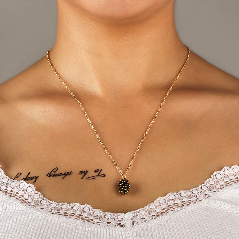 Simple Fashion Pine Nut Herbarium Necklace Popular Necklace