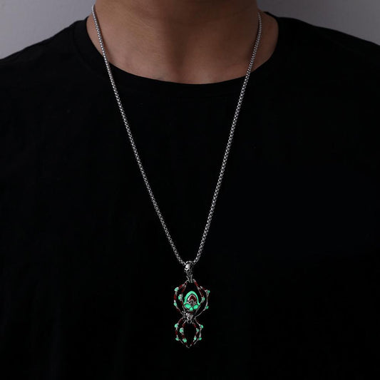 Fashion Multicolor Luminous Blood Tarantula Necklace Skull Head Spider Pendant Men Necklace