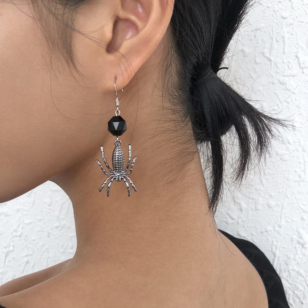 Spider earrings Halloween exaggerated dark earrings personality funny design earrings