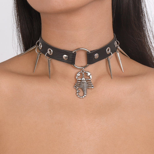 N163 Punk Rock Fan Necklace Gothic Leather Hip Hop Snake Rivet Bondage Collar Clavicle Chain