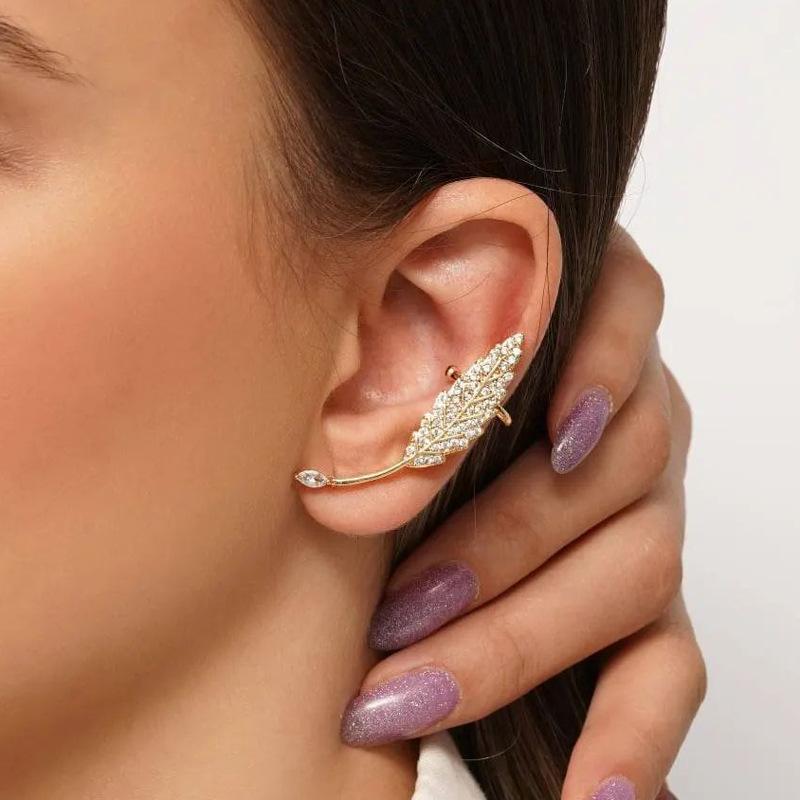 Ins full diamond leaf ear clip female fashion creative temperament micro-inlaid zircon leaf earrings Mori ear bone clip