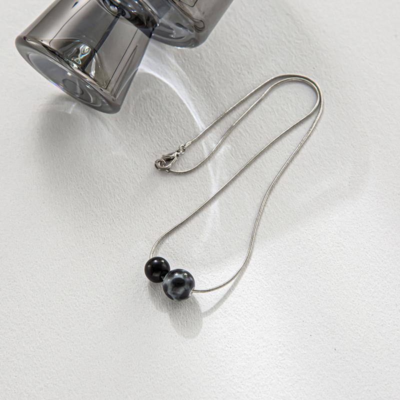 Sweet cool ins niche design black forest clavicle chain personality cold beaded necklace female