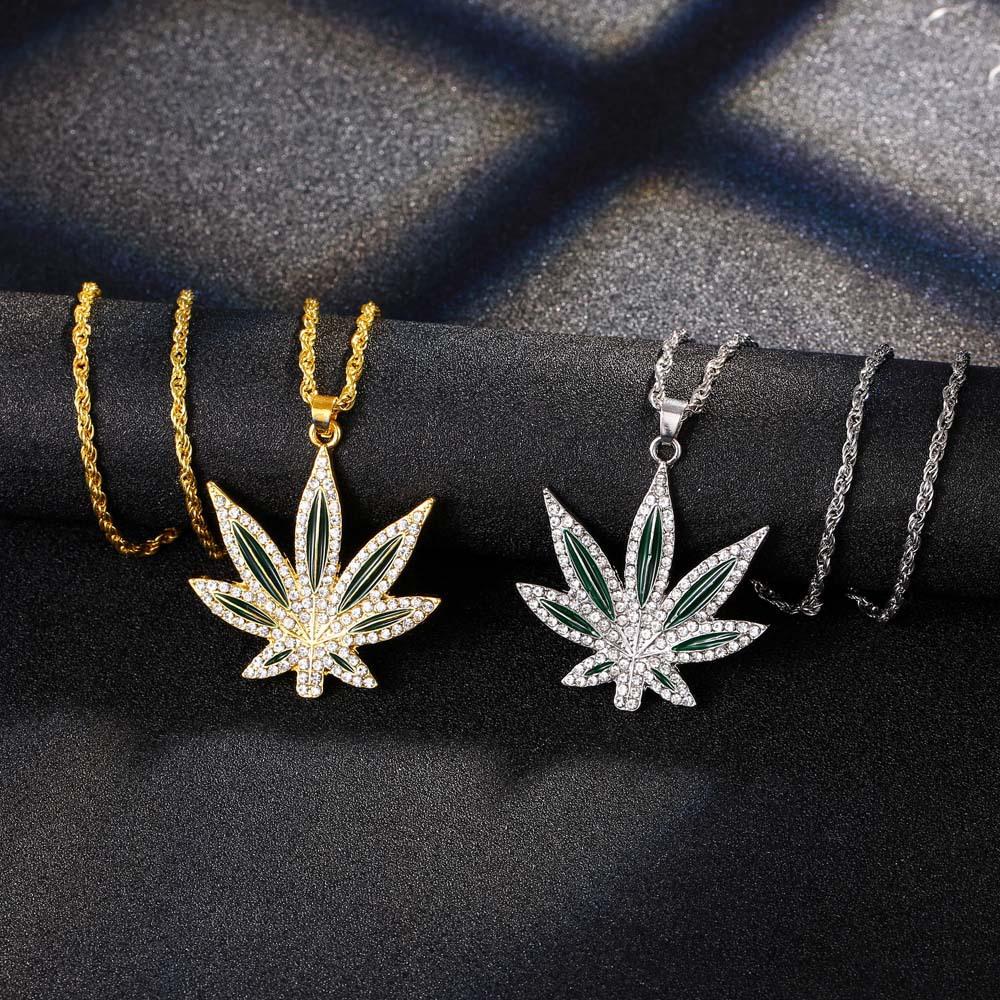 Trendy hip-hop rock diamond painting oil maple leaf necklace fashion light luxury unisex collarbone chain