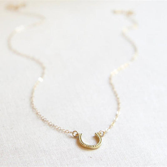 Pendant Necklace Simple Fashion Horseshoe U Shape Necklace Exquisite Clavicle Chain