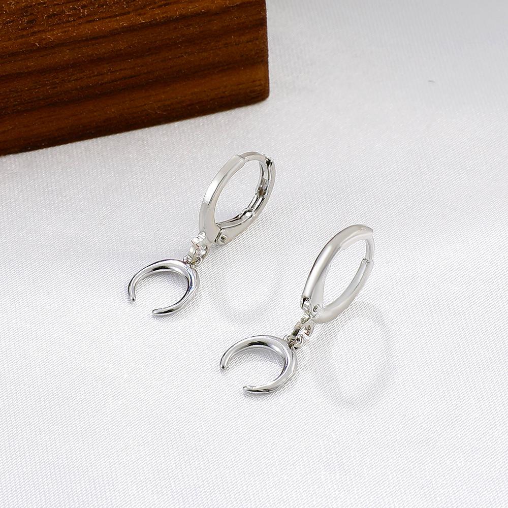 Moon earrings ins simple temperament metal crescent earrings earrings fashion personality earrings