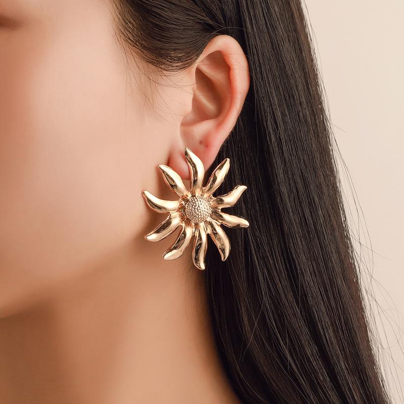 Trendy fashion earrings temperament sunflower earrings elegant sunflower goddess earrings