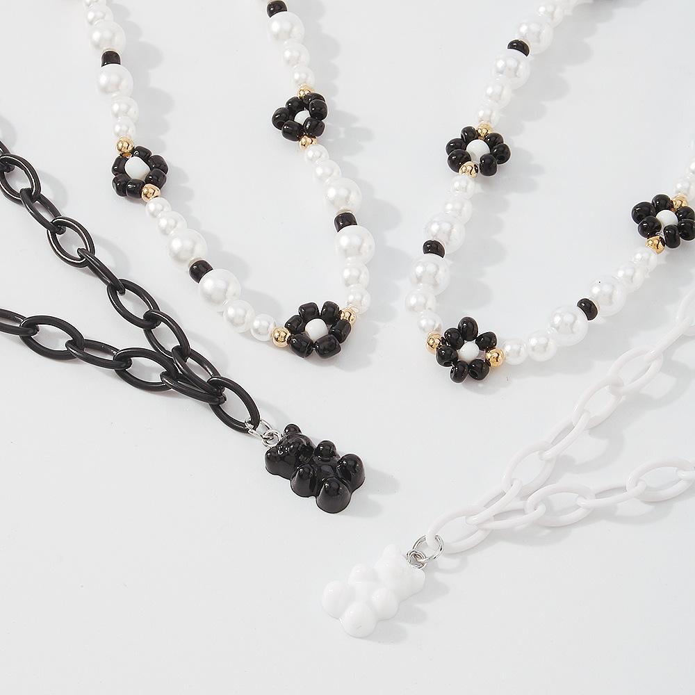 N9943 Ethnic Holiday Beaded Necklace Female Cub Bear Flower Simple Necklace Indifferent Retro Necklace