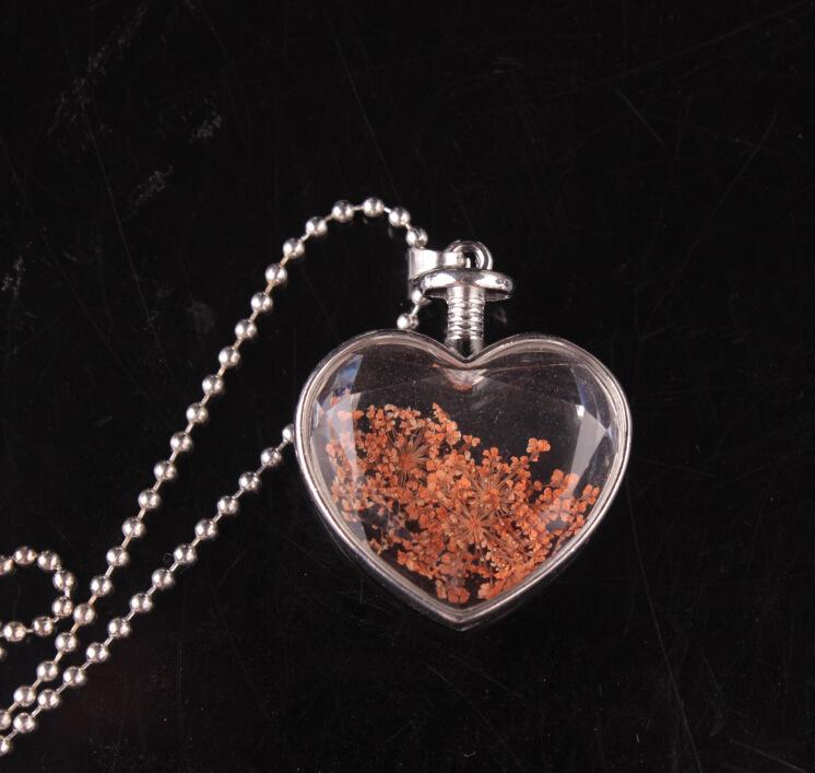 Heart Shape Pendant Fashion Simple Crystal Clavicle Chain Popular Dried Flower Necklace Jewelry