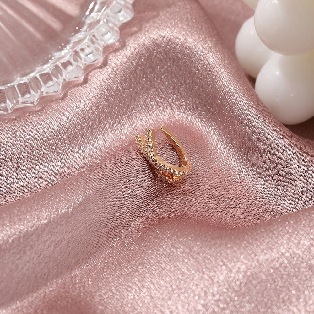Personalized simple ear bone clip fashion geometric micro-inlaid zircon earrings earrings cold temperament x cross ear clip