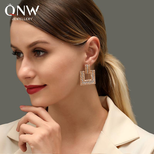 Ins diamond-studded square earrings exaggerated flash diamond geometric earrings retro temperament metal long earrings for women