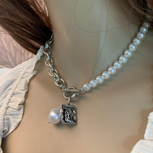 Jewelry Temperament Shaped Pearl Necklace Retro Baroque Alloy Portrait Square Necklace Female