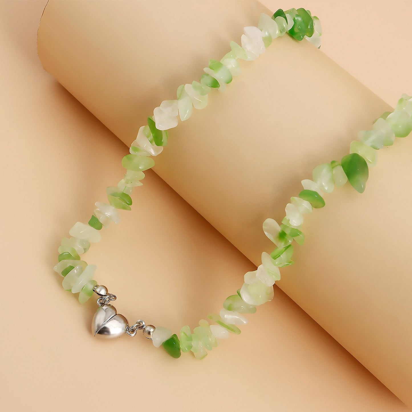 Jewelry summer emerald green natural gravel magnet love pendant necklace female does not fade