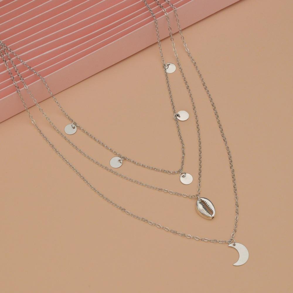 Fashion Vintage Shell Moon Pendant Necklace Round Iron Plate Clavicle Chain Necklace Jewelry