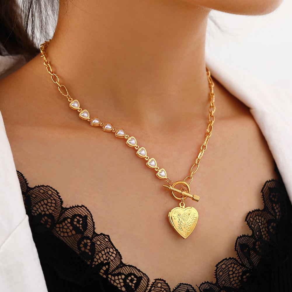 Dongdaemun Fashion Stainless Steel Chain Love Pearl Clavicle Chain Simple OT Buckle Peach Heart Box Necklace Female