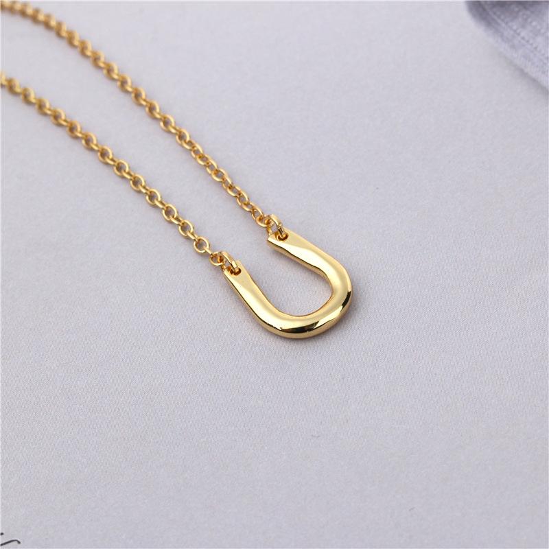 Popular Jewelry U-shaped Lucky Horseshoe Necklace Personality Exaggerated Trend Ladies Small Jewelry