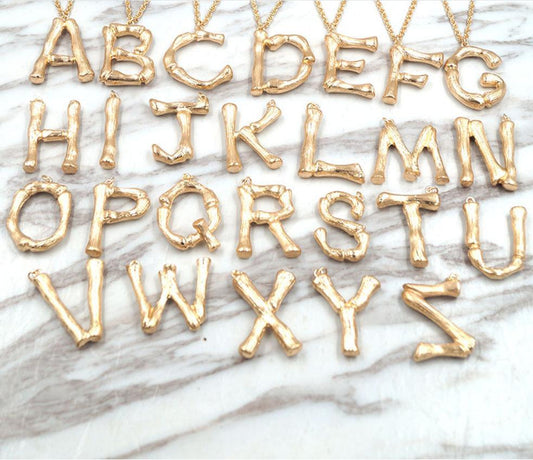 19 years of explosive style exaggerated fashion 26 English alphabet necklace female English alphabet pendant clavicle chain