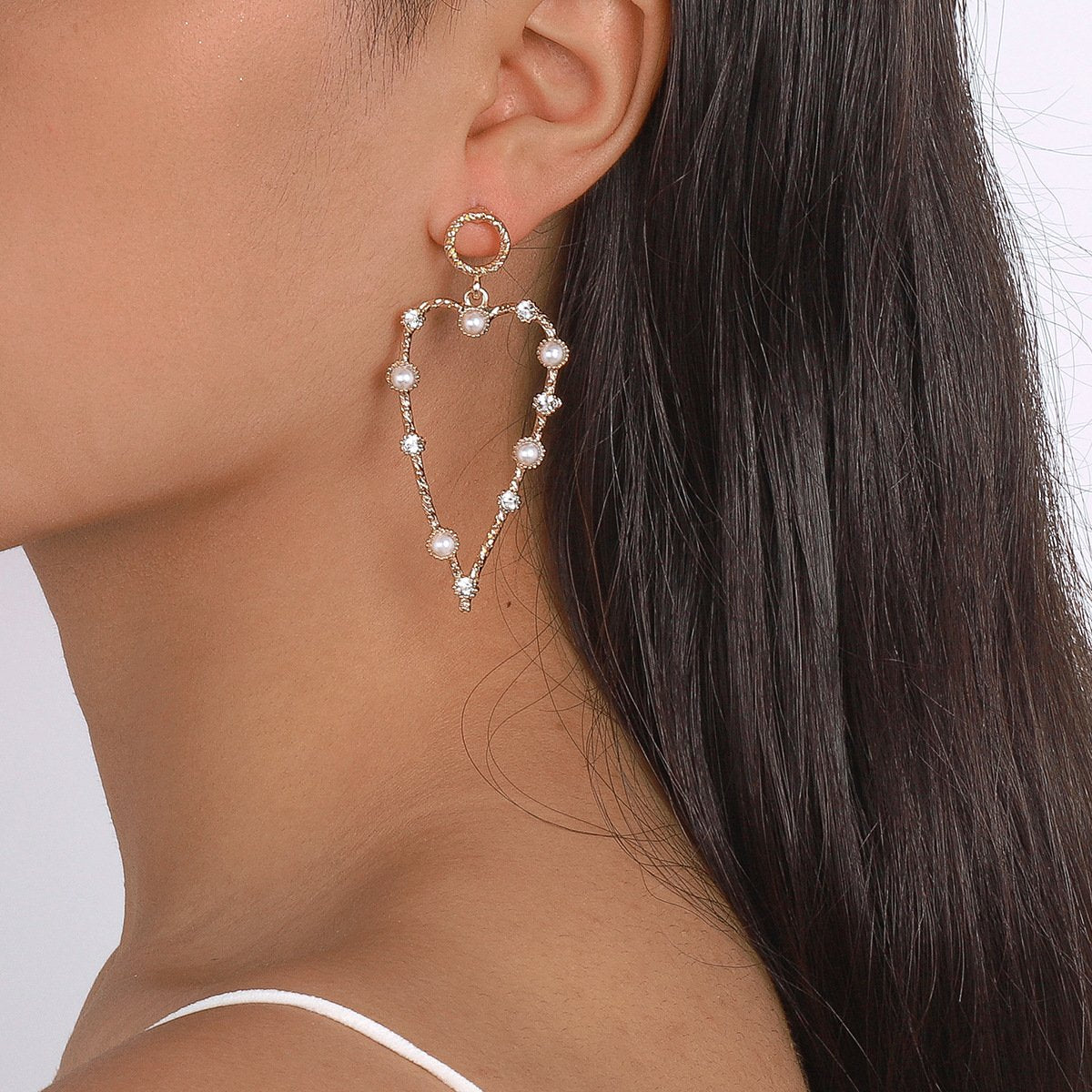 E155 Jewelry Hollow Geometric Love Exaggerated Earrings Imitation Pearl Rhinestone Temperament Earrings Women
