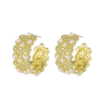 Fashion Metal Pearl Earrings French Baroque Retro C Shape Hollow Out Earrings For Ladies