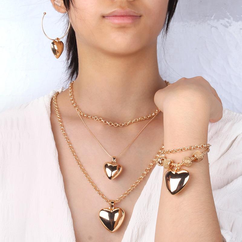 Ins Love Necklace Female Gold Delicate Light Luxury Niche Design Peach Heart Bracelet Earrings Sweet Cool Spice Girl Accessories