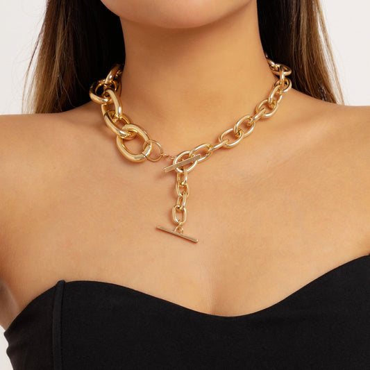 Jewelry personality exaggerated OT buckle metal necklace female punk asymmetrical O-shaped chain necklace