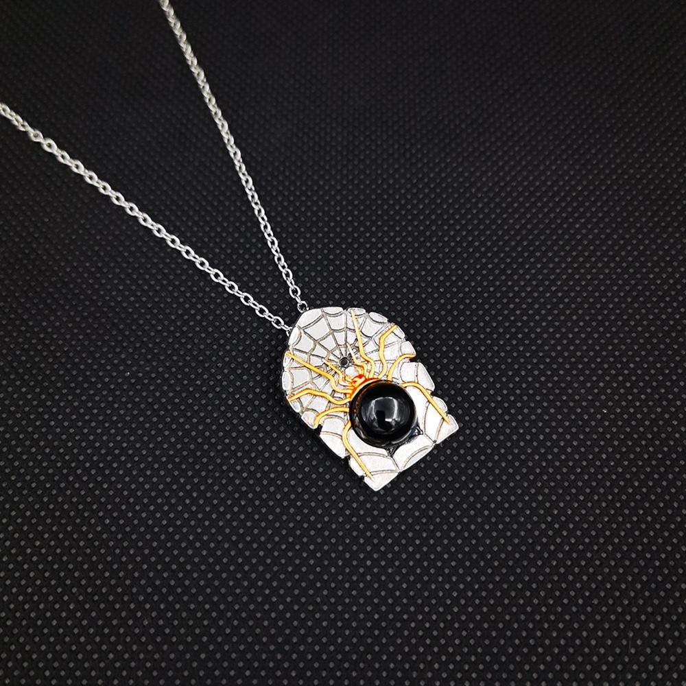 Explosive Jewelry Gothic Halloween Spider Necklace Female Punk Spider Web Pendant Jewelry