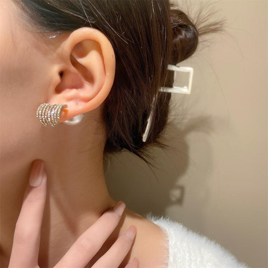 ins pearl earrings women's fashion light luxury niche design diamond claw earrings temperament net red earrings trend