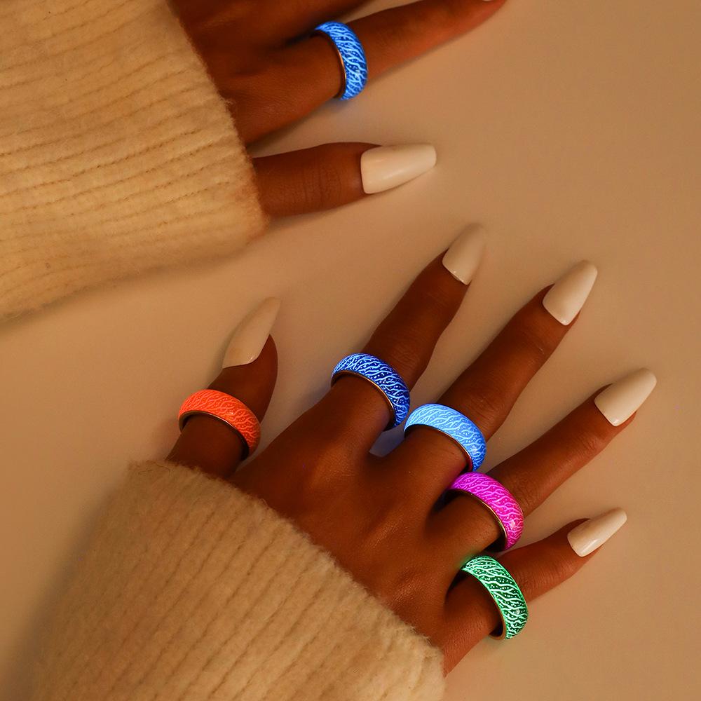 Fashionable original design simple stainless steel golden resin luminous forest crack creative ring