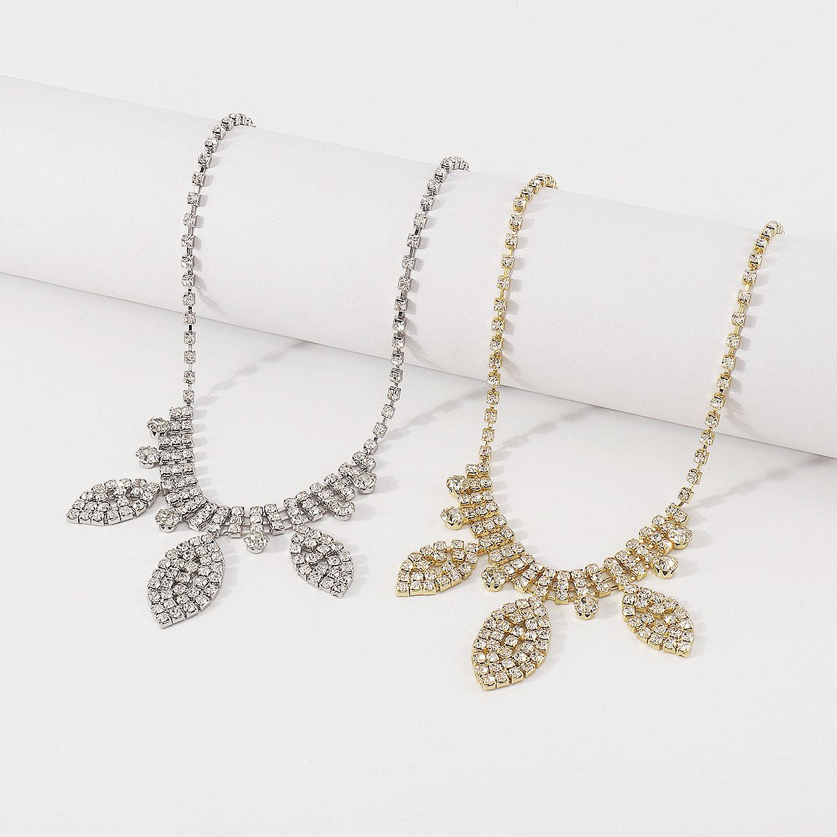 1914 Creative Geometric Devil's Eye Full Diamond Necklace Necklace Baroque Net Red Fashion Necklace