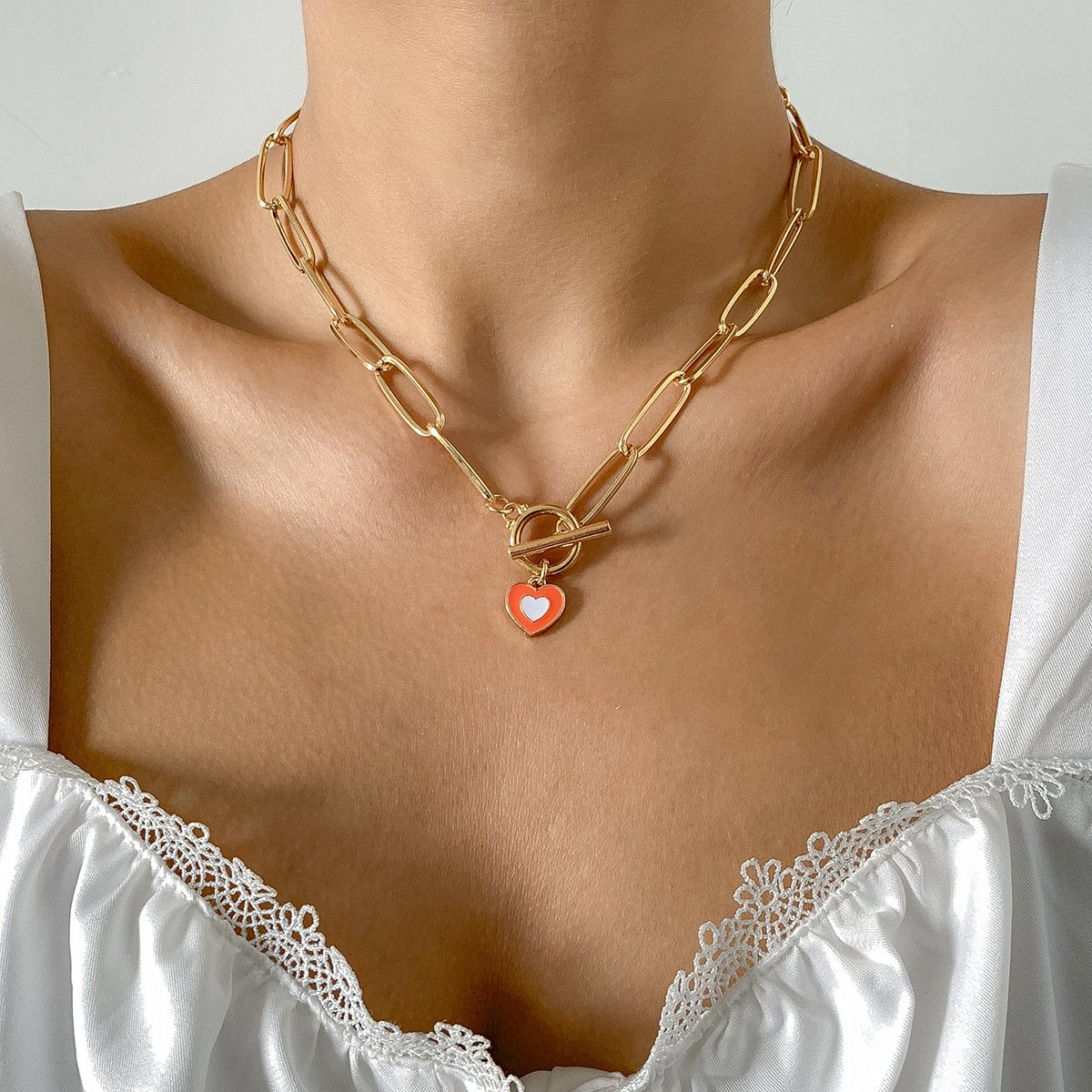 Jewelry hip-hop metal ot buckle chain collarbone necklace retro simple drop nectarine heart-shaped necklace