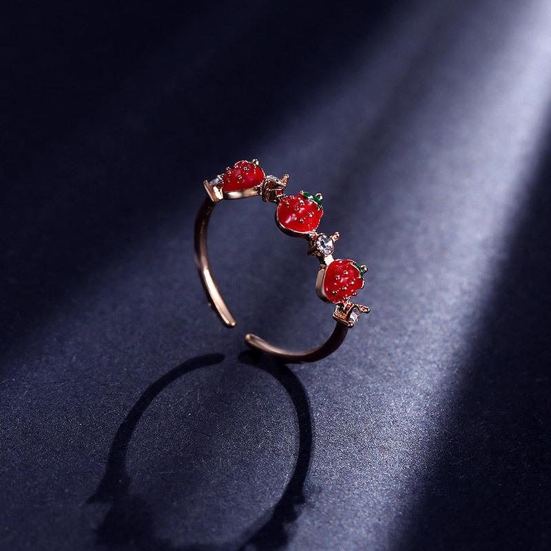 Small fresh cute playful red strawberry ring female simple diamond index finger knuckle ring student