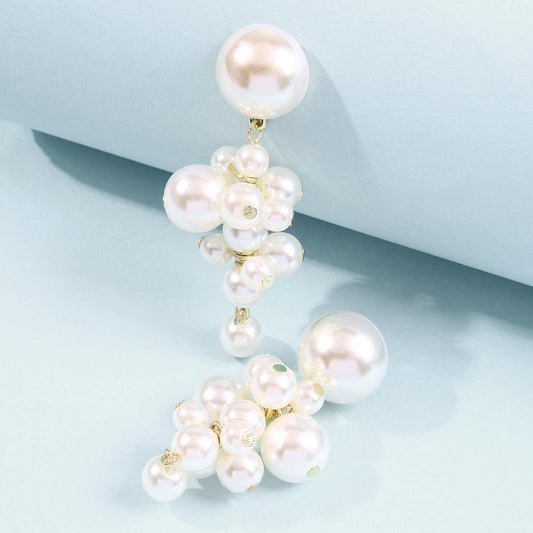 E8291 Dongdaemun Sweet Temperament Long Earring Fashion Imitation Pearl Grape String Earrings