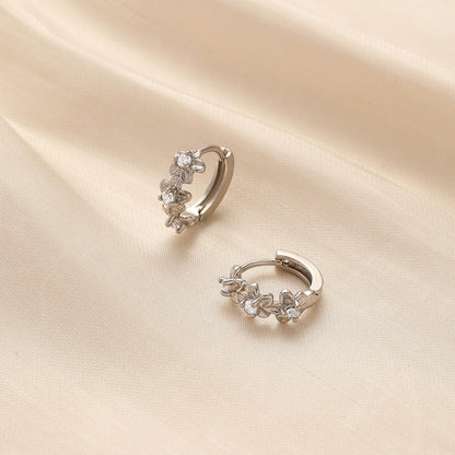 Classic Fashion Ladies Micro-inlaid Flower High-grade Crystal Zircon Super Flash Diamond Lazy Earrings Jewelry