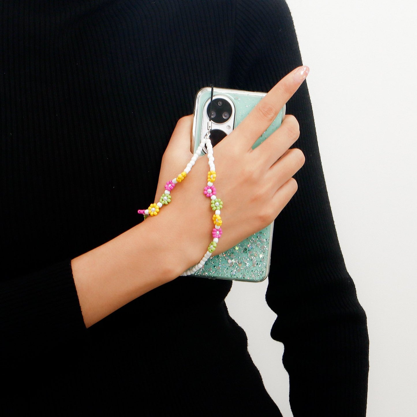 Jewelry color rice beads daisy flower bag mobile phone lanyard personality trend flower mobile phone pendant