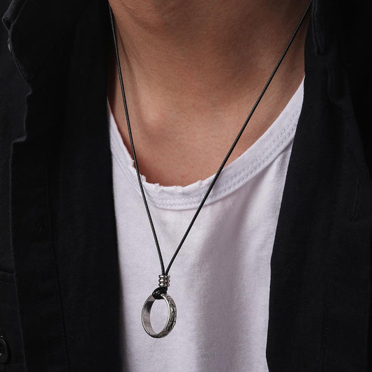 Simple Trendy Men's Fashion Pattern Design Ring Circle Pendant Adjustable Rope Necklace