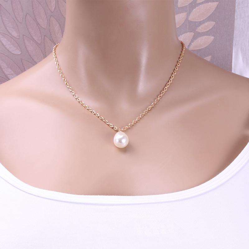 Temperament and elegant pearl necklace women's fashion personality sweet and small earrings light bulb necklace clavicle chain set chain