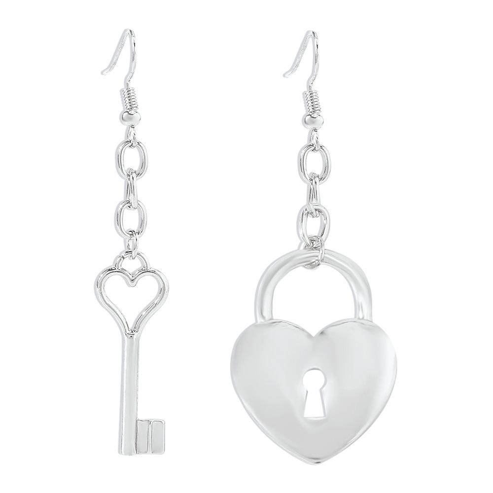 E1246 Personality Asymmetrical Long Earrings Niche Design Love Lock Earrings Elegant Temperament Earrings