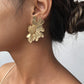 E8418 Stud Earrings Retro Alloy Flower Stud Earrings Feminine Pattern Flower Earrings