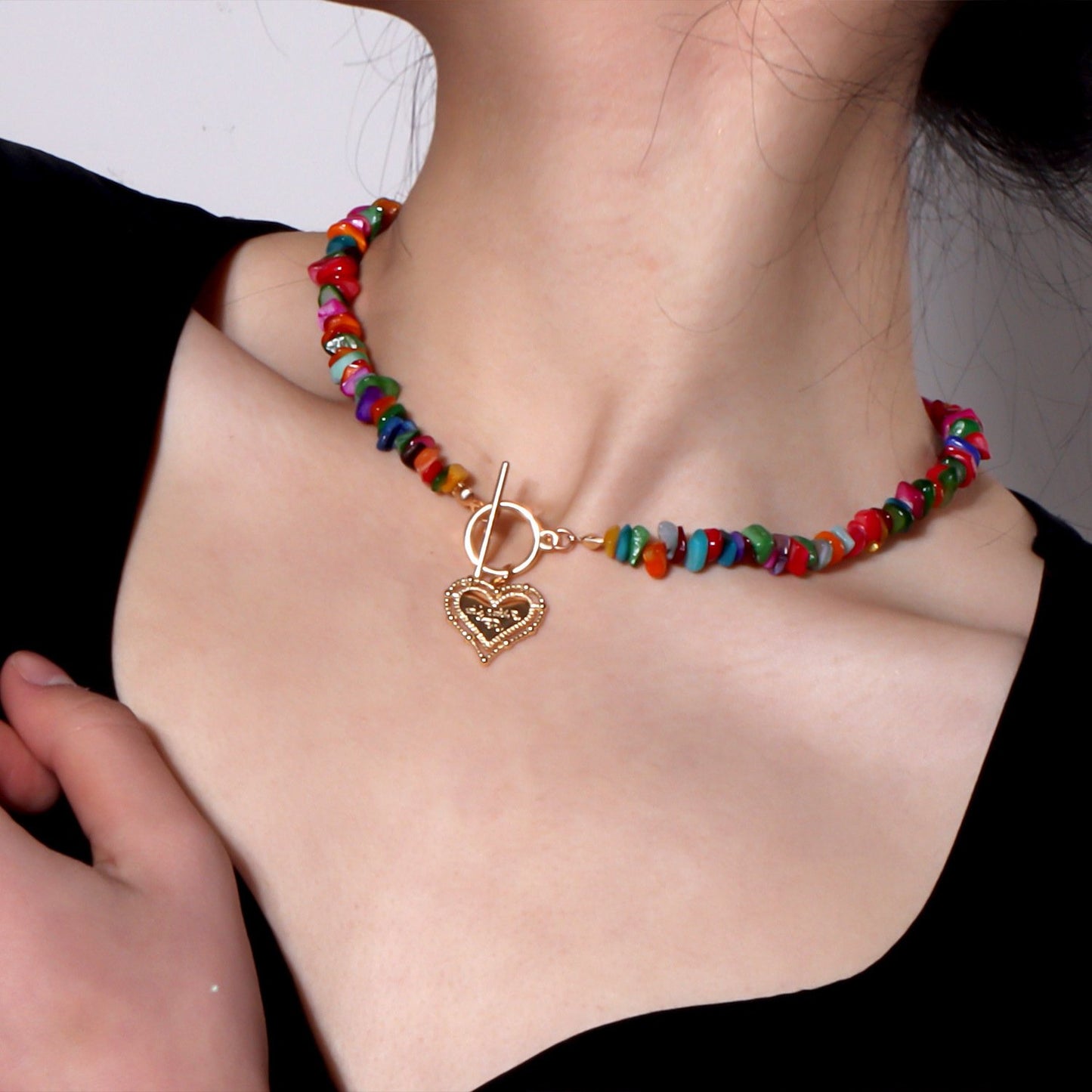 Jewelry Three-dimensional Hollow Heart Pendant Necklace Femininity Fashion Color Stone OT Chain Necklace