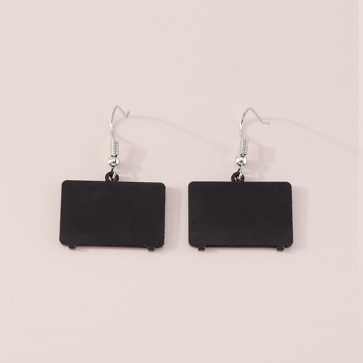 E1337 Simple Plate Earrings Retro Nostalgic Acrylic TV Earrings Personality Creative Earrings