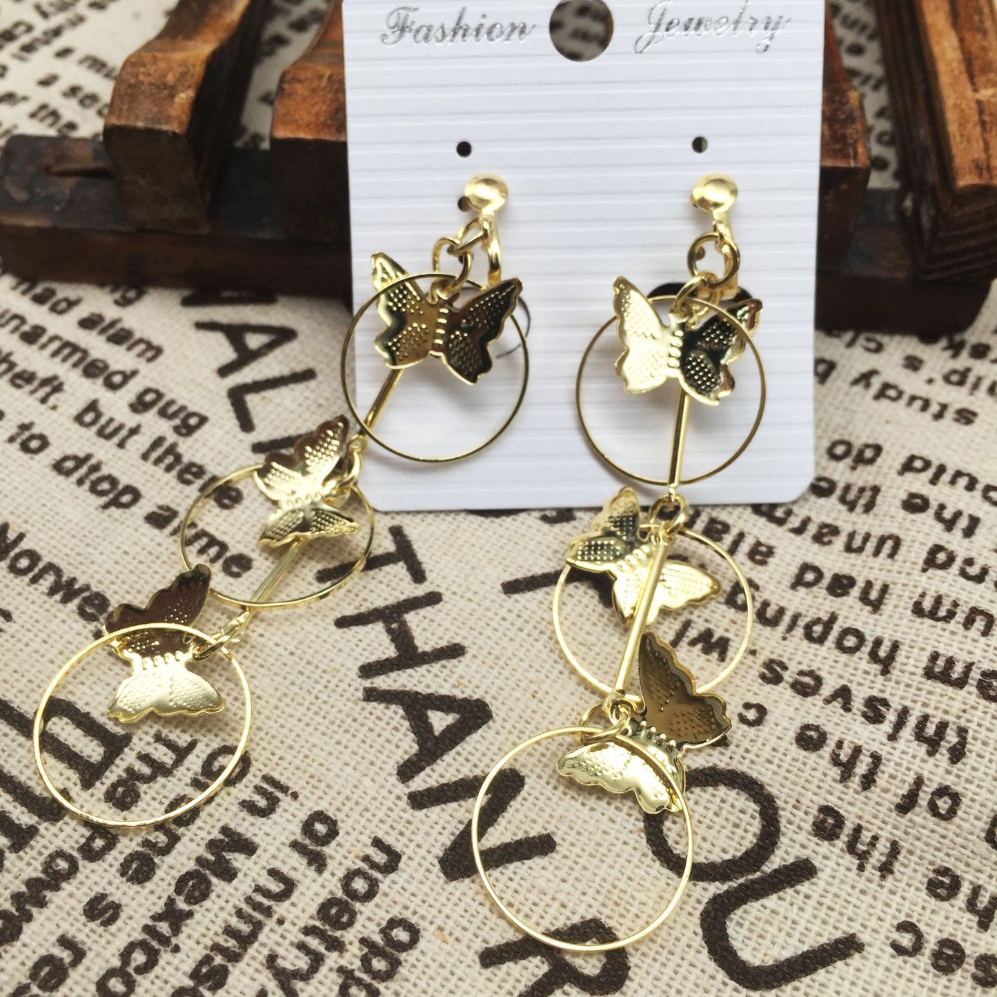 Three round butterfly string ear clip without ear piercing jewelry platform