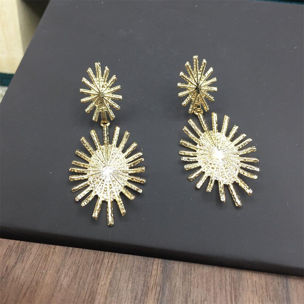 Summer Geometric Double Layer Oval Fence Fried Hair Stud Earrings Night Party Devil Eye Ornament