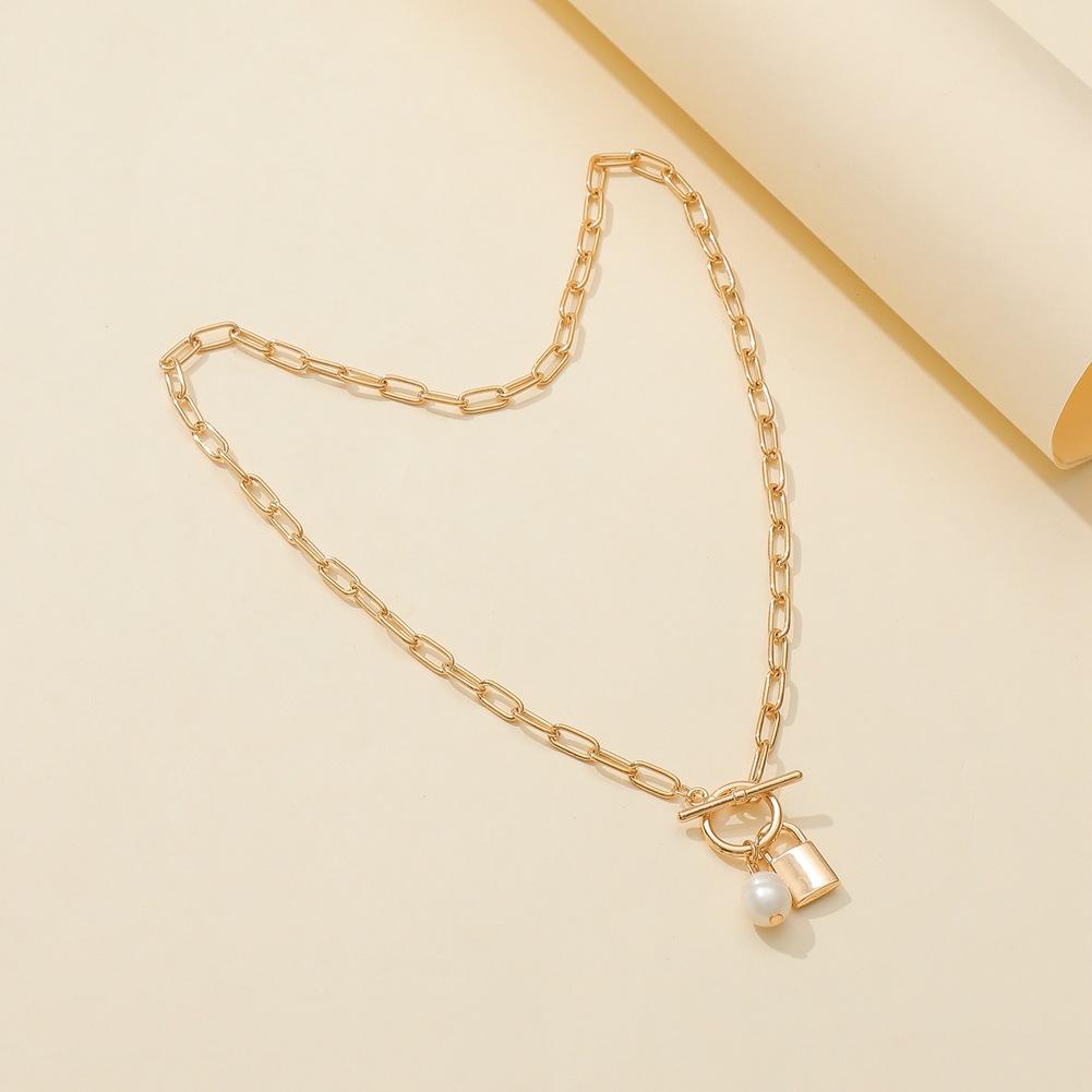 Ins jewelry creative simple OT buckle freshwater pearl love lock pendant fashion retro necklace female
