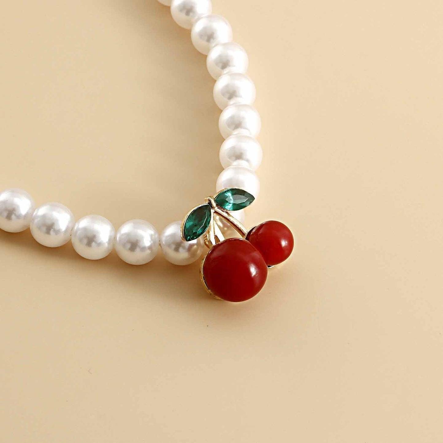 Jewelry y2k acrylic big pearl exaggerated red cherry necklace female niche design choker
