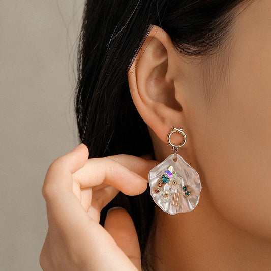 Bohemian Beach Shell Colored Diamond Pearl Flower Earrings Fashion White Fan Shape Diamond Ladies Earrings Jewelry