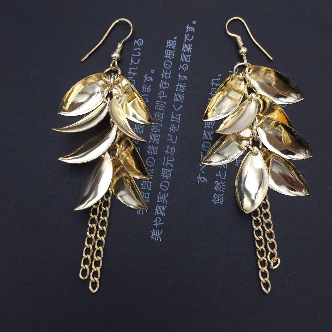 Fashion Metal Sequin Petal Earrings Chain Tassel Multi-layered Earrings Women Ornament Christmas