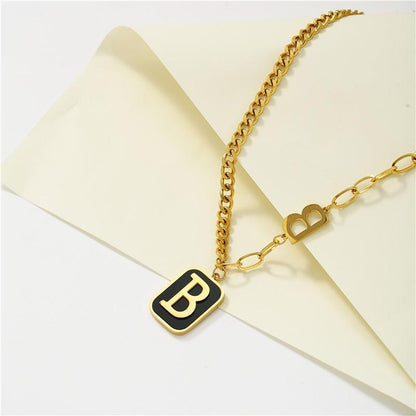 B letter necklace thick chain B font sweater chain 21 years niche design hip-hop black brand