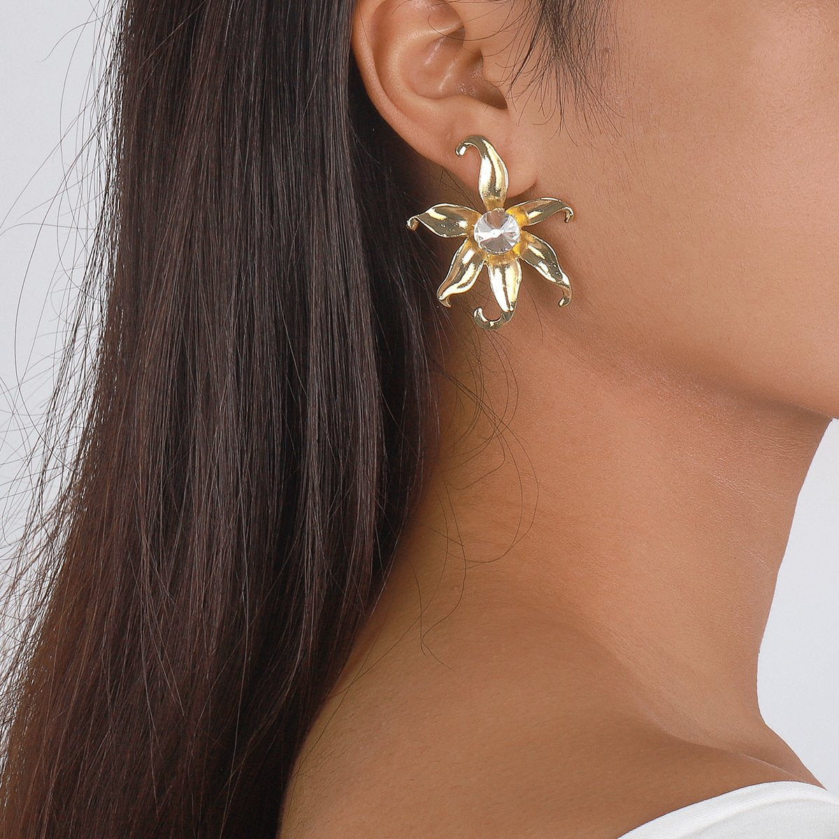 E1866 Irregular three-dimensional geometric earrings simple metal orchid small fresh personality earrings women