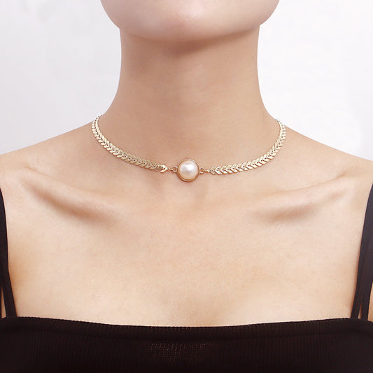 Jewelry Fashion Aircraft Chain Exaggerated Geometric Imitation Pearl Necklace Women's Retro Design Necklace