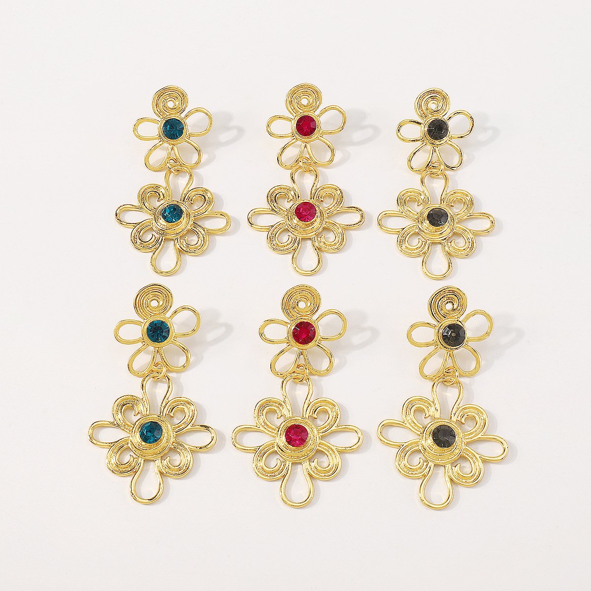 E1998 Medieval Elegant Court Earrings Vintage Retro Niche Hollow Flower Earrings Female