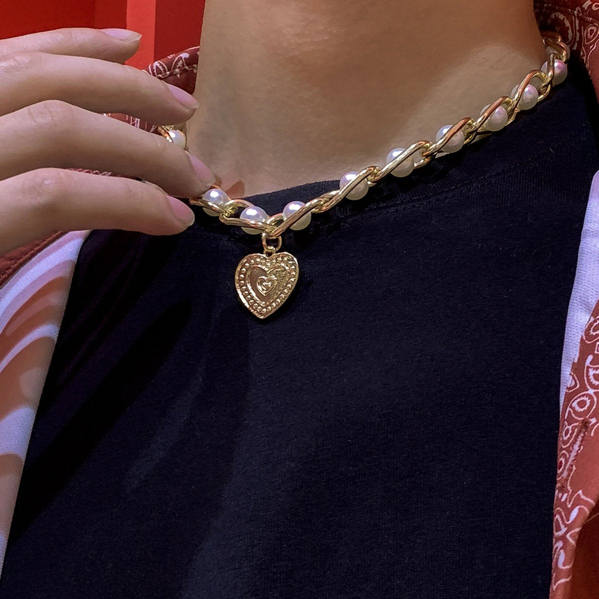 Jewelry retro inlaid pearl chain men's necklace hip-hop trendy cool metal peach heart-shaped necklace female